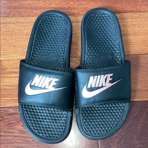 Women’s Nike slides size 9